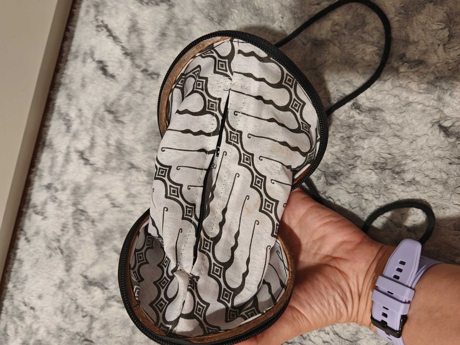 Стилна дамска чантичка-кокосов орех