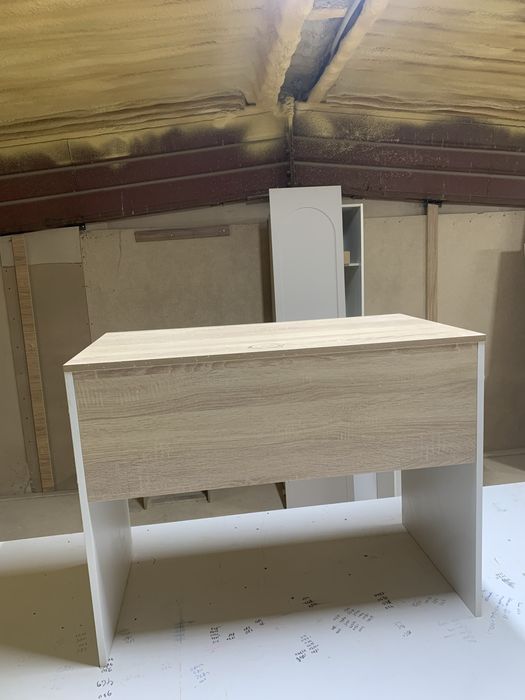 Продам стол новый