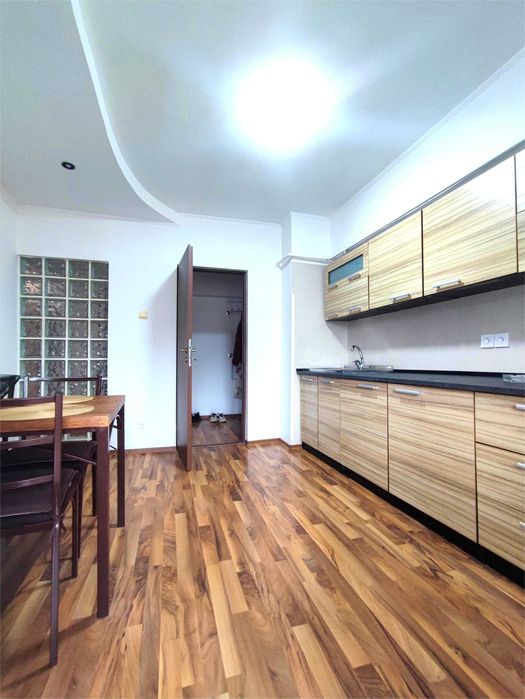 Inchiriez apartament 2 camere decomandat TROCADERO/TERMEN LUNG