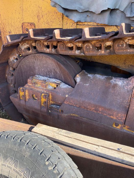 Продам запчасти на бульдозер sd23 , sd16, sd22