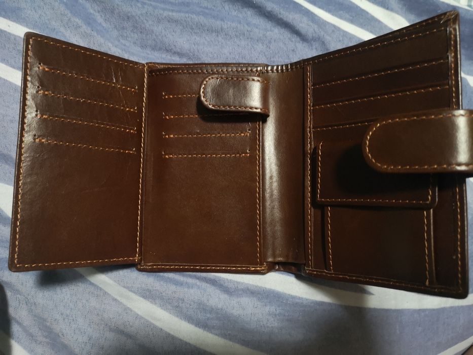 Кожаное Партмоне.