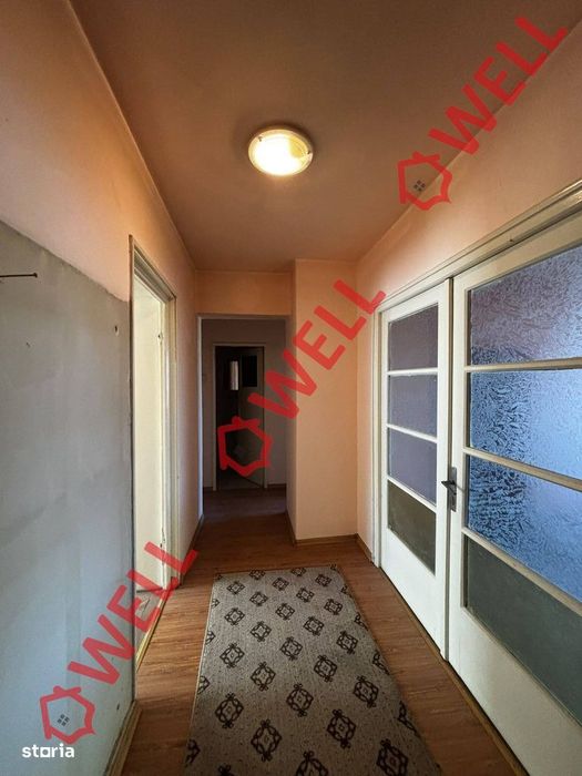 De vânzare apartament cu 3 camere ultracentral în Rupea!