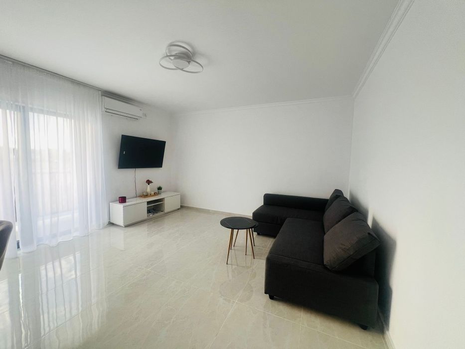 Închiriez apartament direct de la propietar