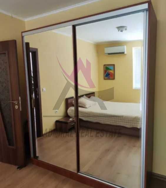 Дава се под наем Двустаен апартамент в Варна, м-т Св. Никола - 70 кв.м за 350 € - Снимка #2