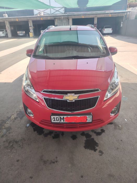 Спарк 2012 автомат 1 евро срочно