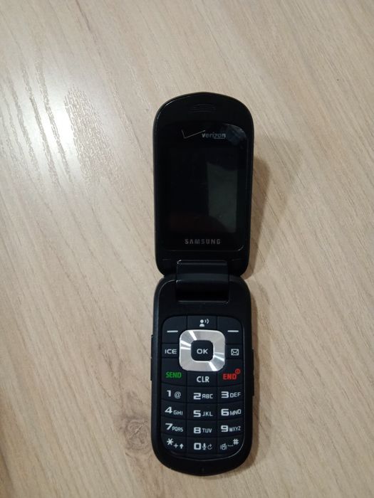Samsung version 2 gusto sotiladi srochna