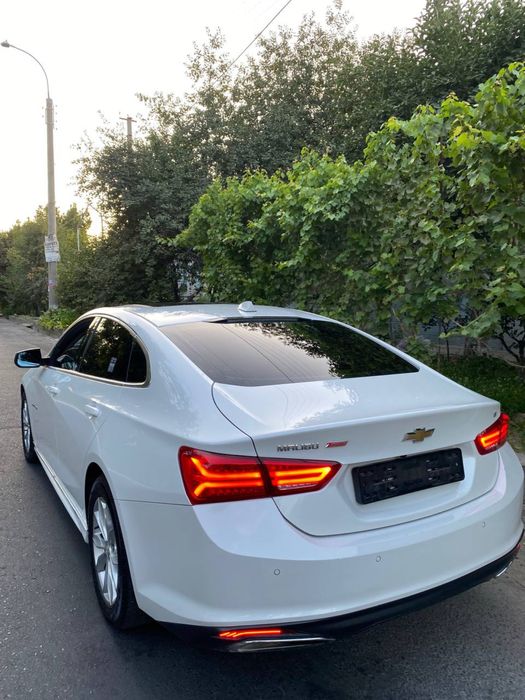 Sotiladi Malibu 2 2.0L turbo ideal holatda