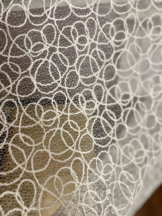 Продается тюль 2,95 х 8 метров