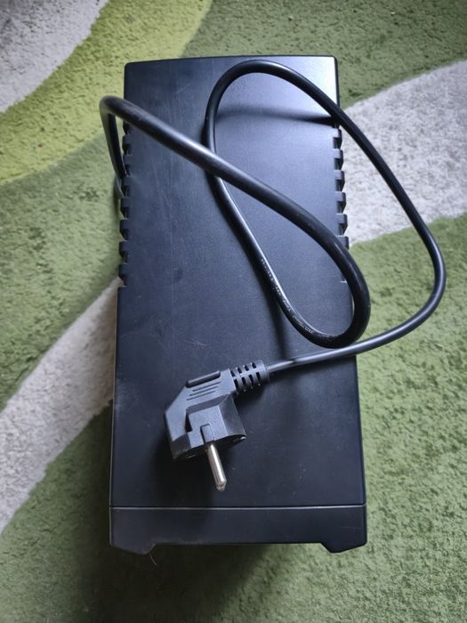Vand UPS CyberPower UT1500E 1500VA 900watti