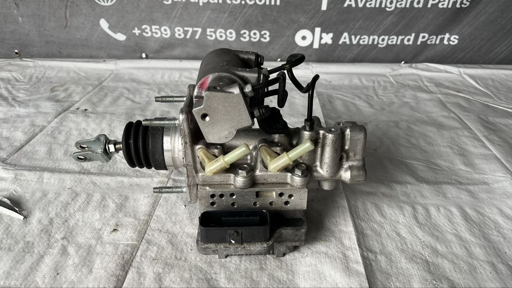 ABS помпа Toyota Auris/Prius 2012-2018