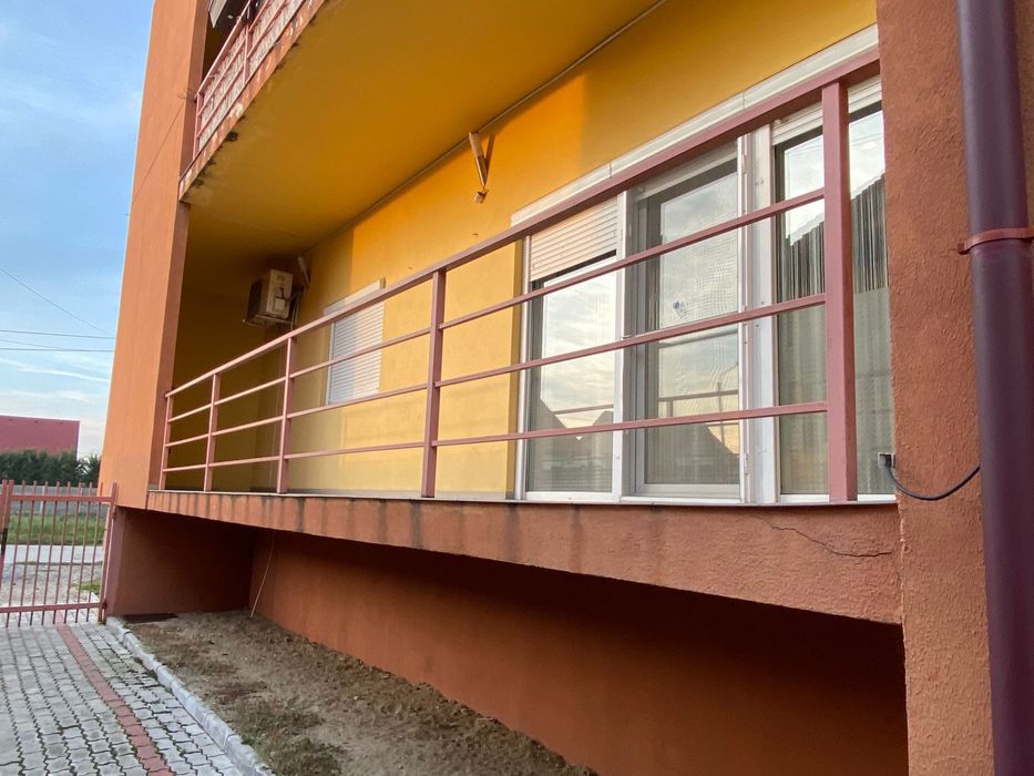 Apartament 3 camere de inchiriat