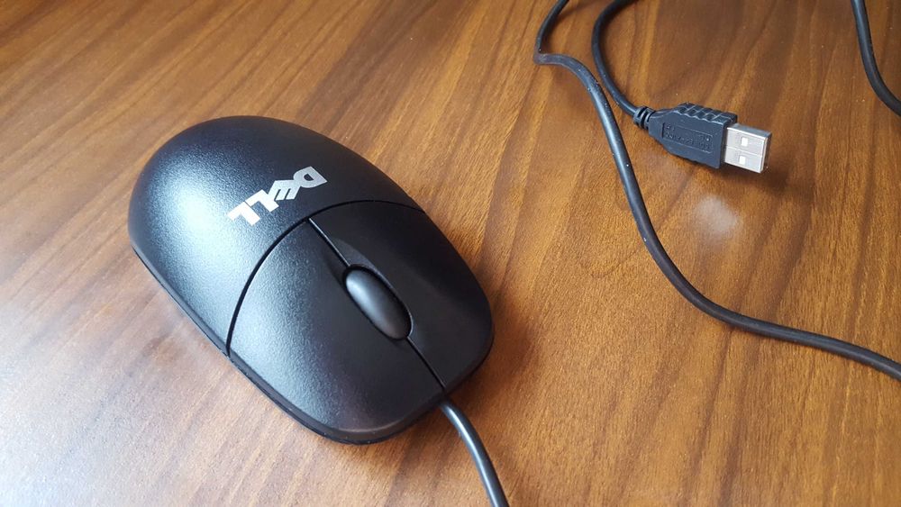 Нова оригинална компютърна мишка DELL