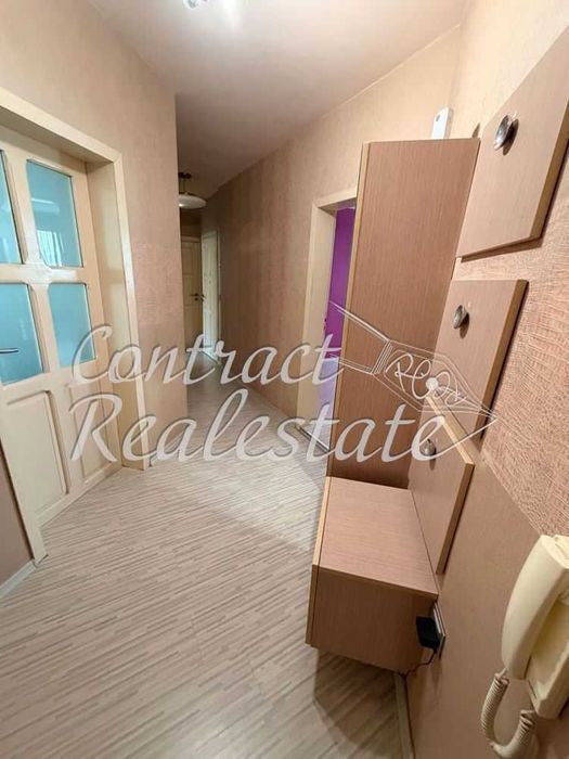 Дава се под наем Тристаен апартамент в Варна, Център - 100 кв.м за 700 € - Снимка #7