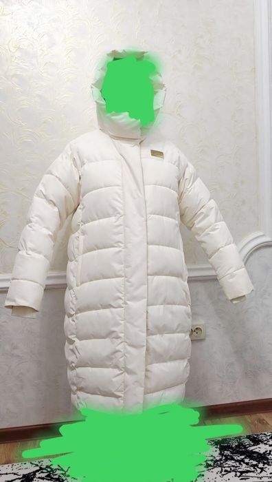 Куртка FILA в молочном цвете
