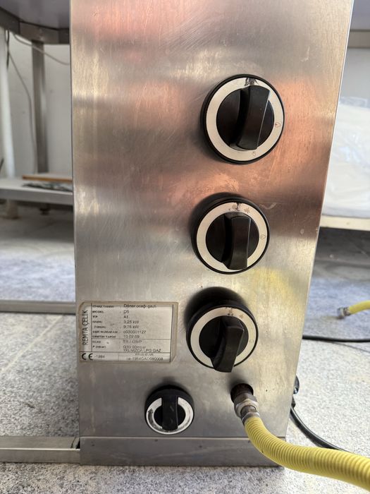 Aparat Shaorma/Kebab Gaz 3 Arzatoare in Perfecta stare