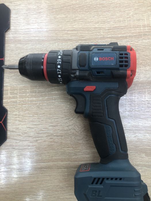 Шуруповерт Bosch Brushles (A4)