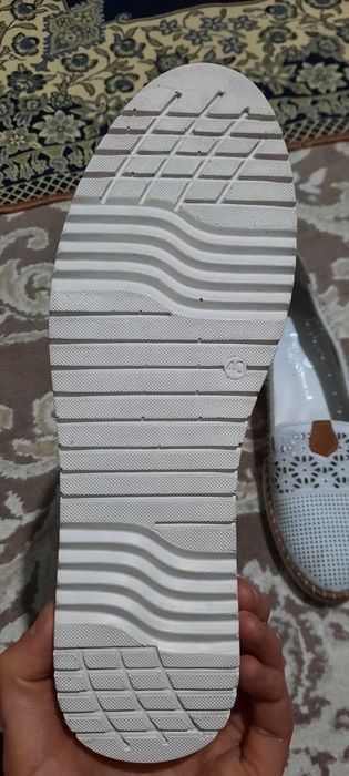 Кожаная женская обувь