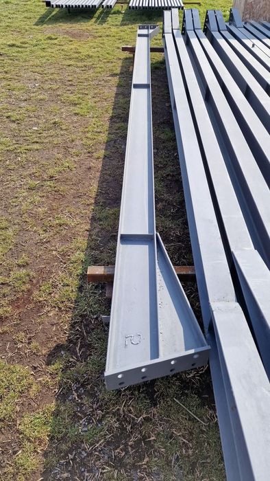 Vând structură metalică  confecționată din europrofile IPE 160 .