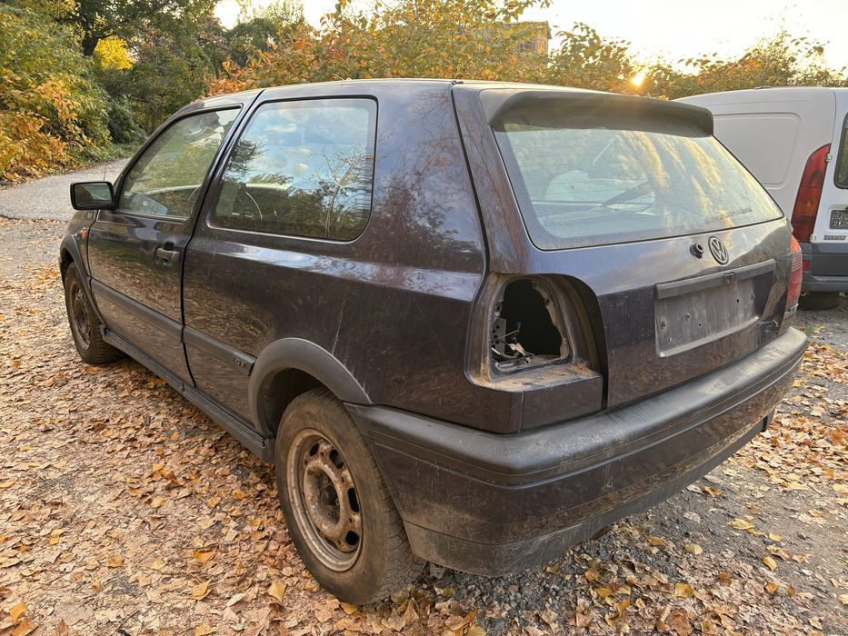 Фолксваген голф 3 GT 3ри врати. Цял за части.