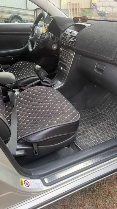 Продам тойота авенсис