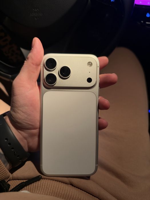 Iphone 17 про макс 256 Гб