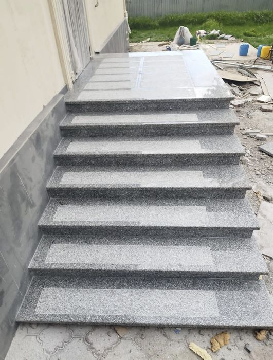 Гранит, мрамор, травертин, балясина