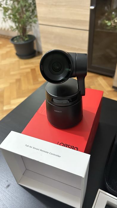 Cameră OBSBOT Tail Air PTZ 4K cu AI Tracking + telecomandă