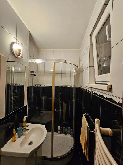 Apartamen cu 3 camere