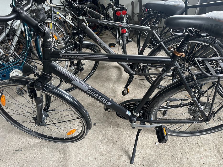 Bicicletă 28’ Aluminiu series   Shimano Deore import Germania