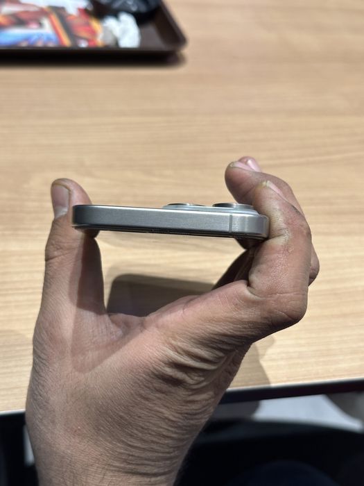 I phone 15 pro max 256gb