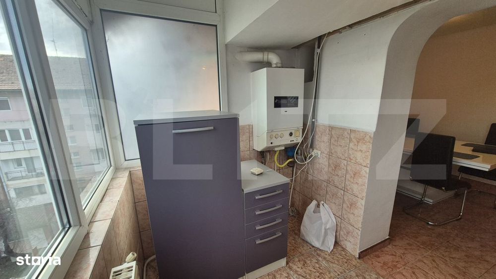 Apartament cu 3 camere de vanzare, 75.77 mp, cartierul Carpati 2