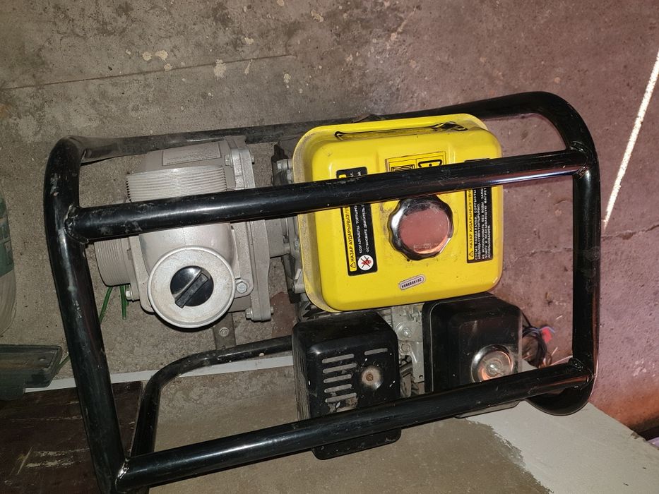 Продам бензопомпу