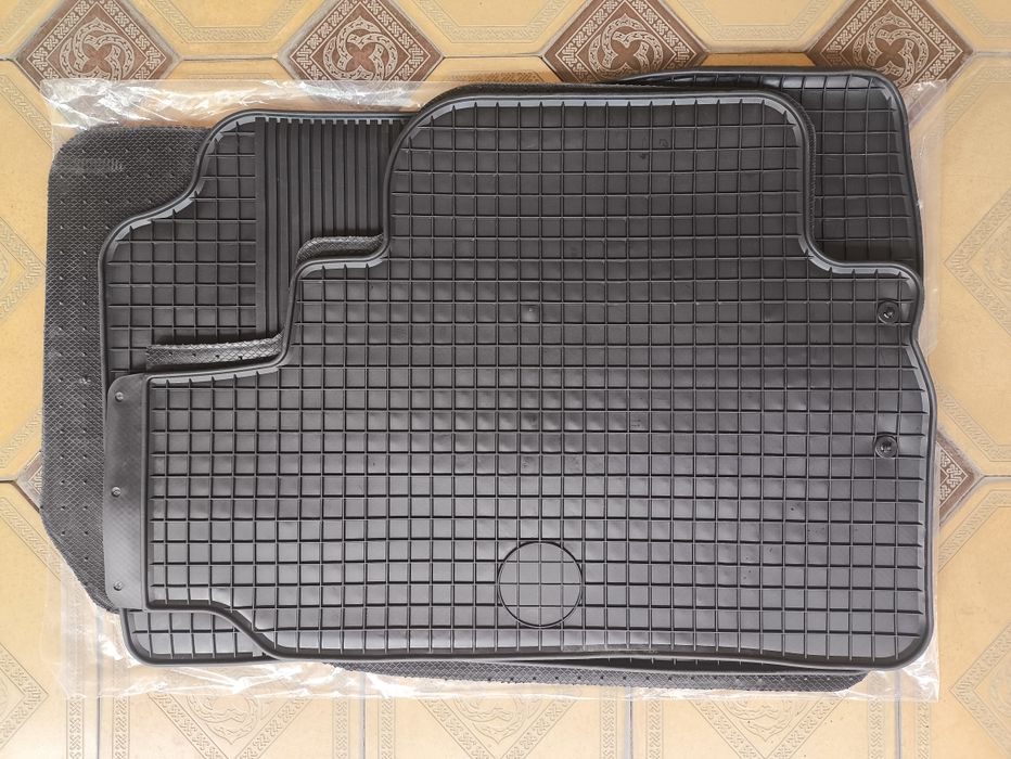 Полики Lexus RX 350. Новые.