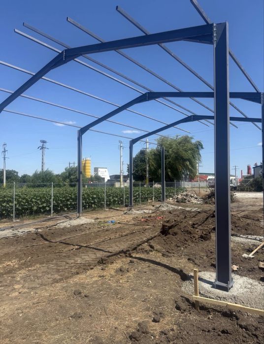 Vând hala structura metalica 10M lătime 20M lungime 4M înaltime