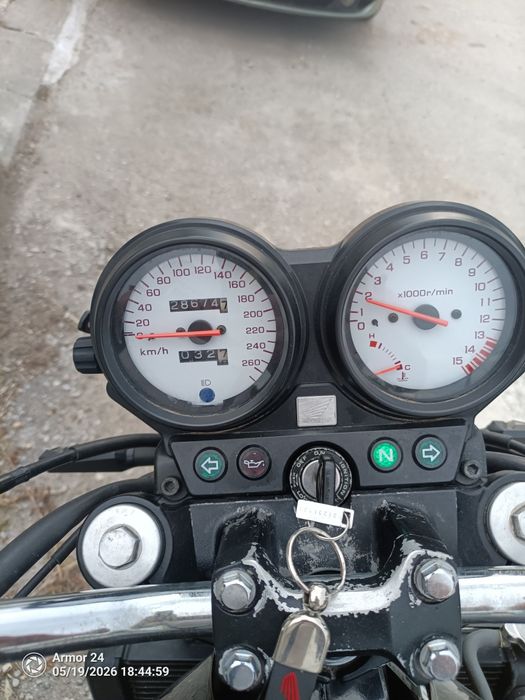 HONDA HORNET 600+ подаръци