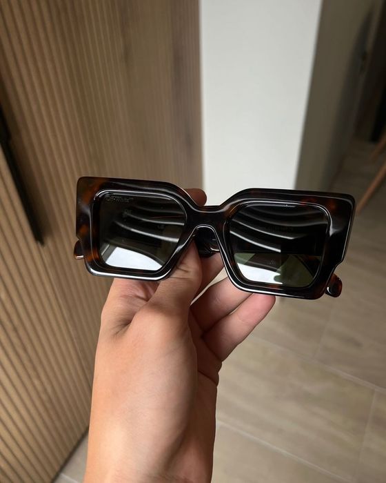 Оригинални слънчеви очила Off White!