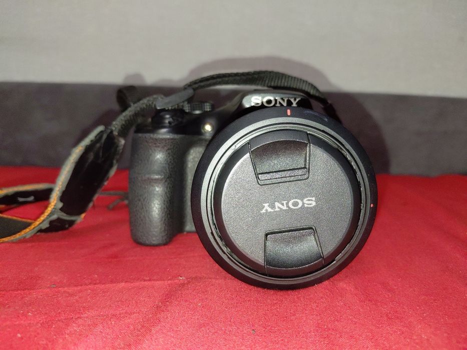 Камера Sony α3500 с байонетом E и матрицей APS-C