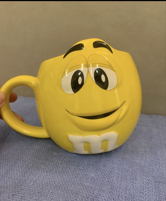 Кружка керамическая с логотипом M&Ms