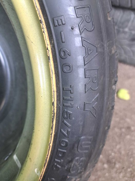 продавам гума патерица от Мазда 5,запазена