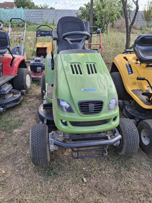 Tractoras gazon Karsit