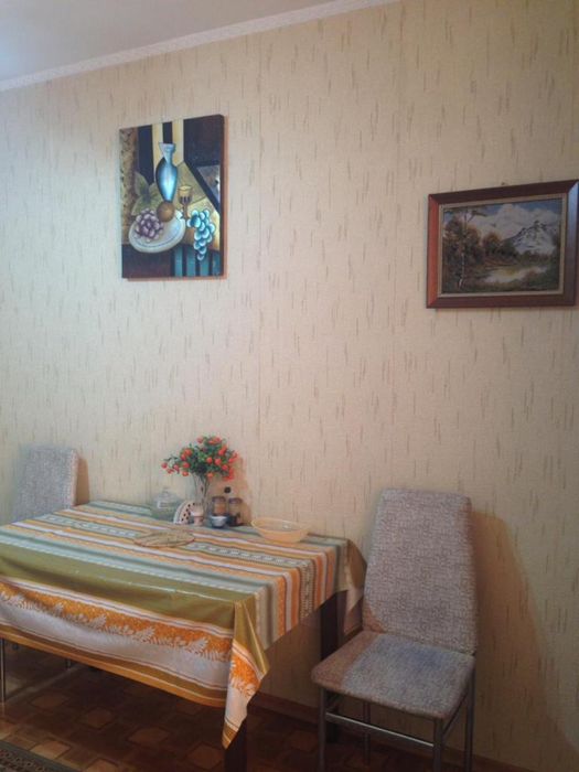 1-ком посуточно Женис 67