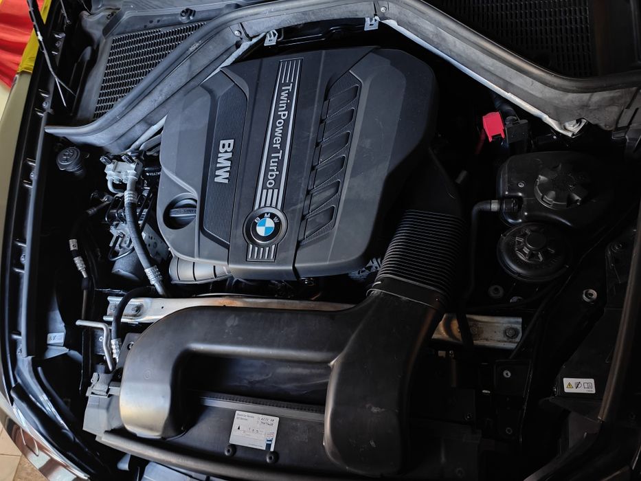 BMW X5 E70 xDrive40d 306cp