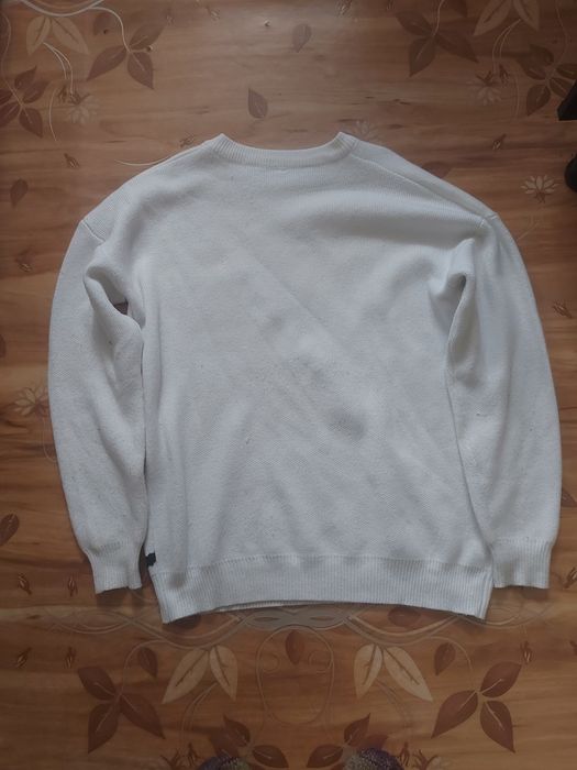 белый свитер Aphex twin