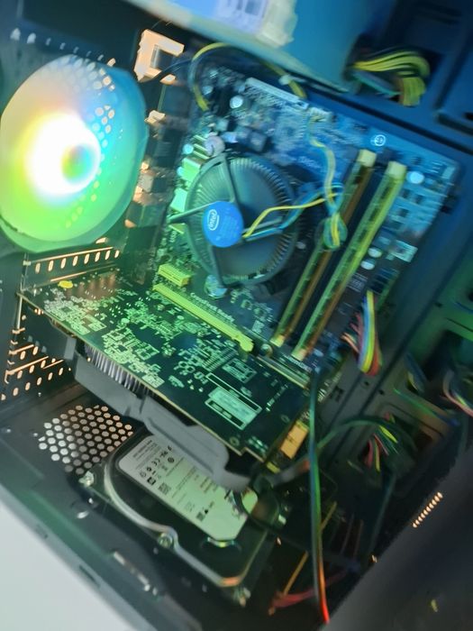Calculator gaming ,i7, 16g ram , video 4 gb dedicat
