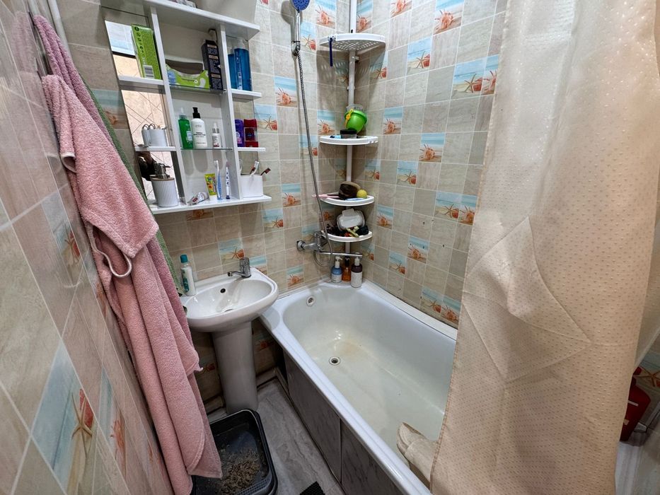 Продаётся 2х комнатная квартира