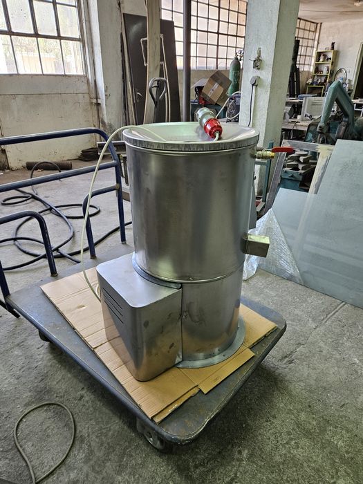 КАРТОФОБЕЛАЧКА И ЛУКОБЕЛАЧКА - 15кг. 2.Картофобелачката е много здрав