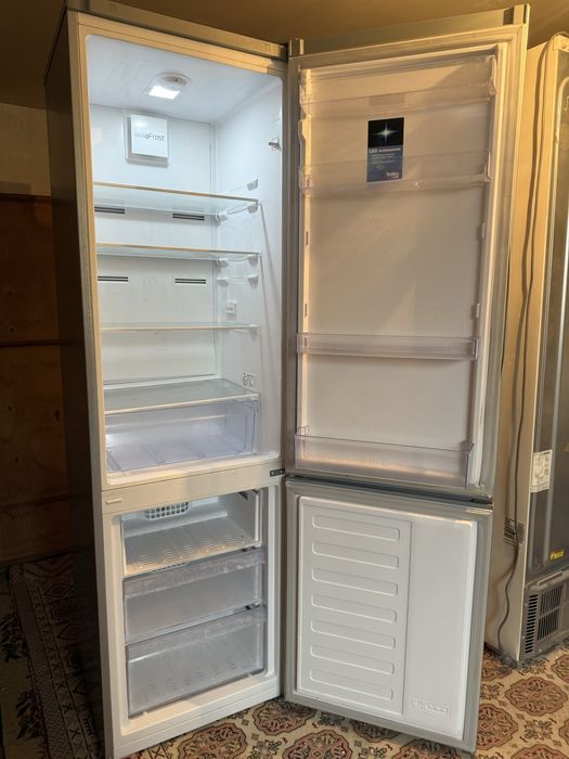 Холодильник сатылады