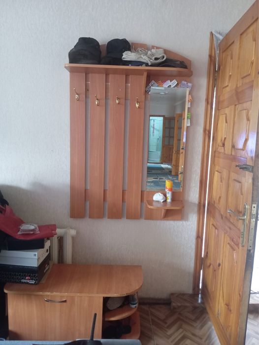 Продам прихожую