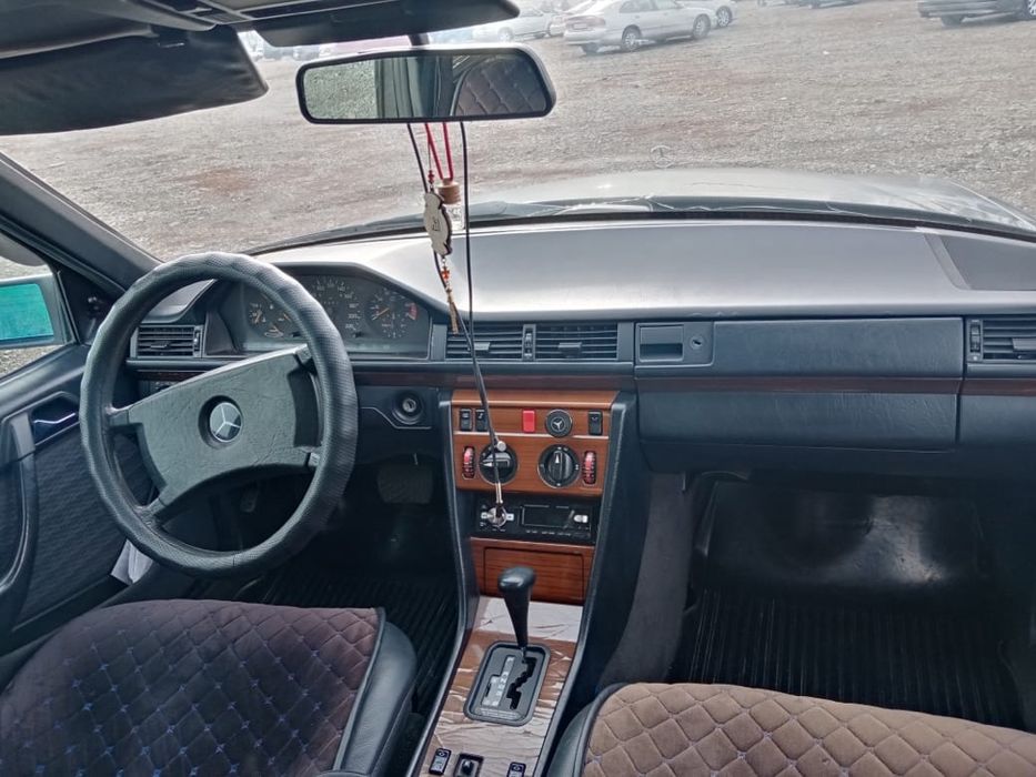 Мерс за 1 млн 700