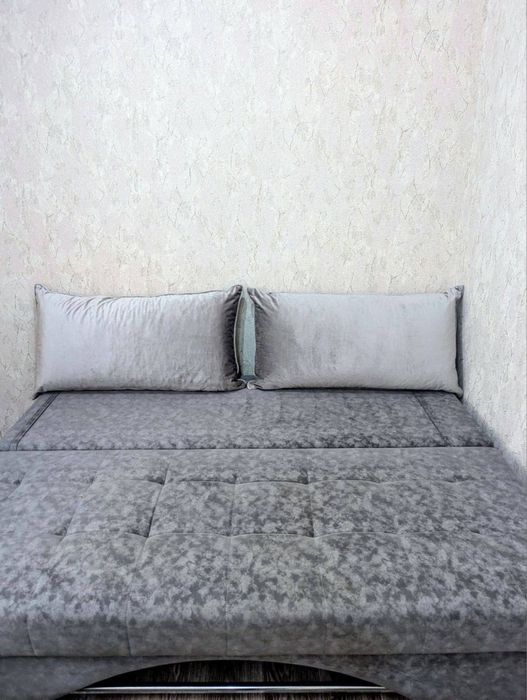 Диван тахта с подушками